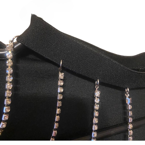 🌟2 FOR $25🌟 Julia by Love J Black Crop Rhinestone Tee Women’s Size Large. - Picture 4 of 9